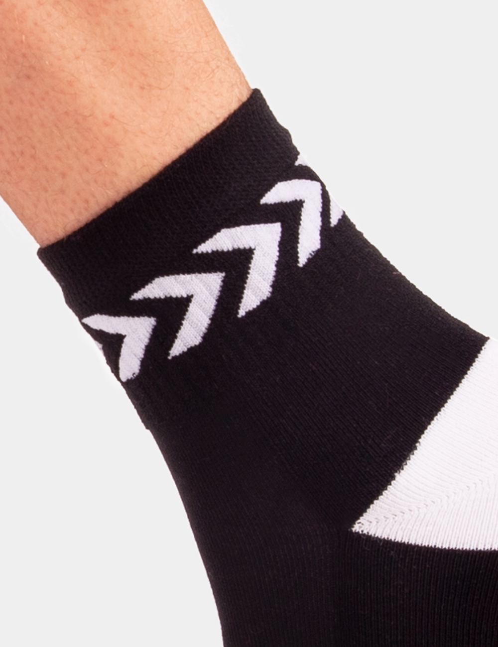 Barcode Berlin Petty Socks | Black|White Barcode Berlin Petty Socks | Black|White