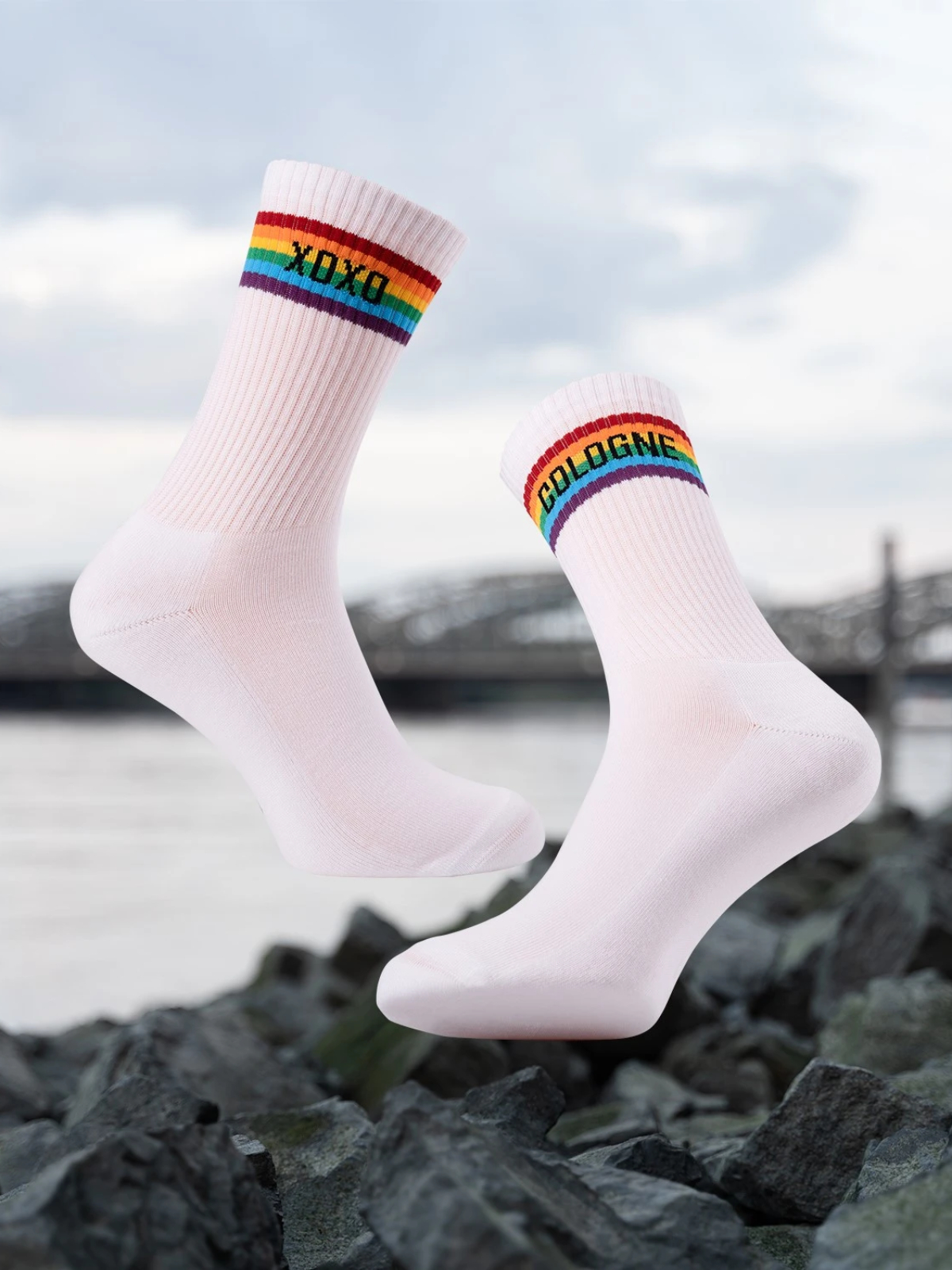 XOXO Socks Rainbow COLOGNE | White