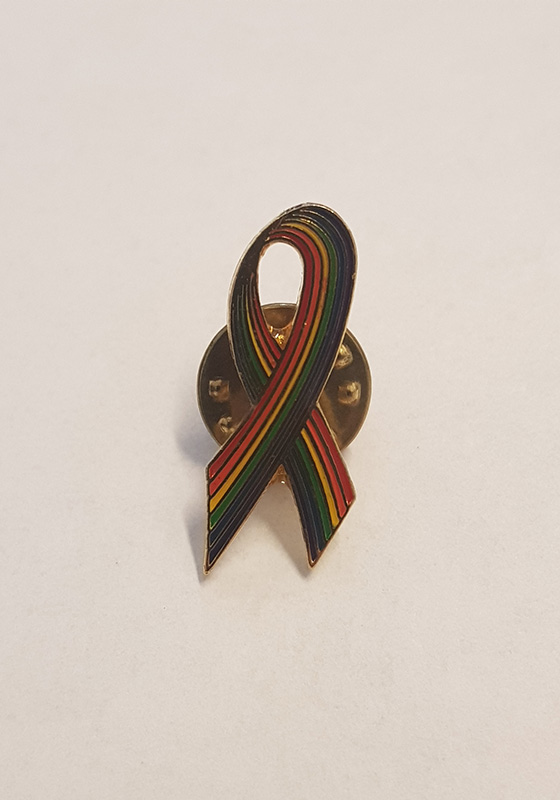 Pin Schleife Regenbogen 2,5 cm